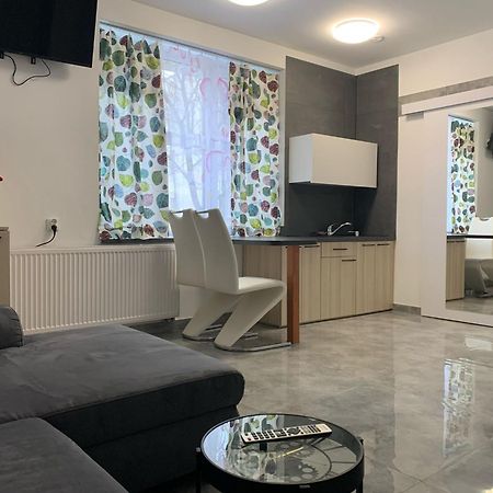 Apartamenty Sw.Rocha Бялисток Екстериор снимка